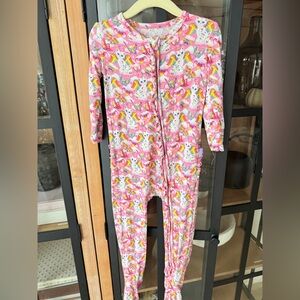 Lisa Frank x Posh Peanut footies ruffle bamboo toddler baby girl angel kitty